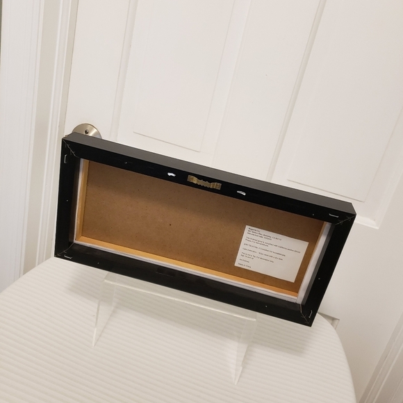 "THIS IS US" WALL DECOR SIGN MEASURES 15 X 7 X 1.50 - Picture 4 of 8